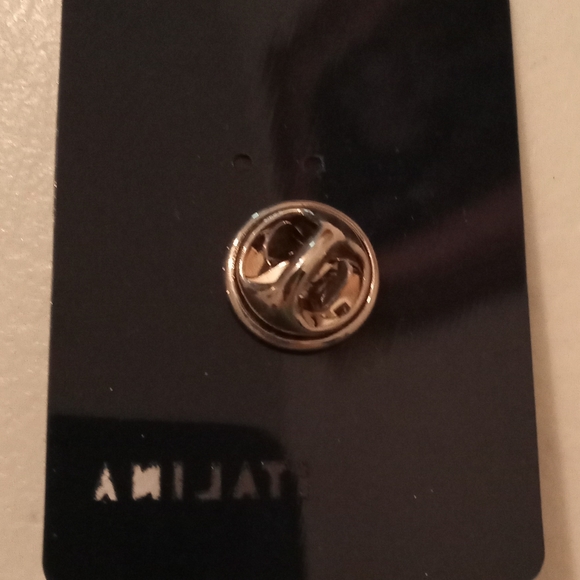 🎁 FREE GIFT INCLUDED 🎁NWT Floral Crystal Brooch Pin Fashion Jewelry Women - Picture 4 of 6